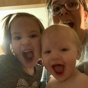 Meet your Posher, Shana